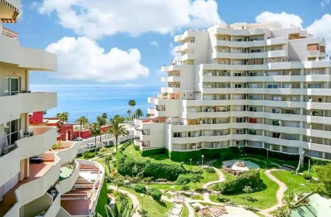 בנאלמדנה Estreno Benalbeach Vistas Al Mar Estudio Deluxe מראה חיצוני תמונה